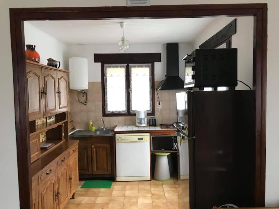 Hebergements Des Posas Sampzon الغرفة الصورة